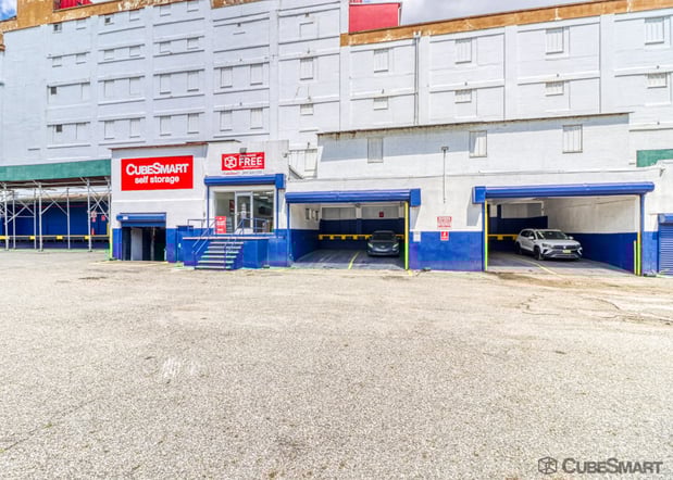 Images CubeSmart Self Storage