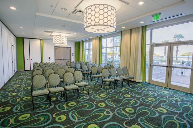 Images Holiday Inn Resort Fort Walton Beach by IHG
