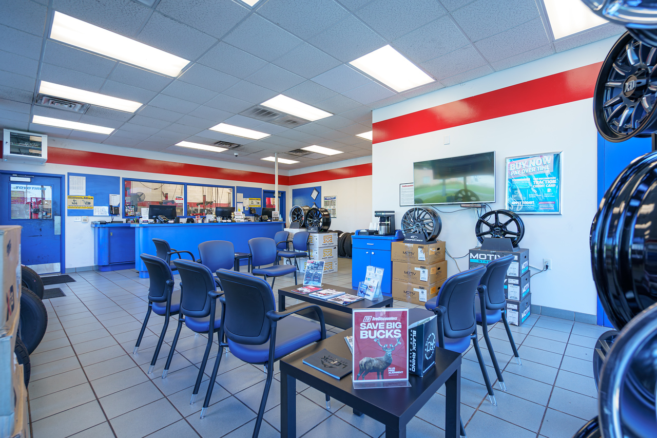 Tire Discounters on 4414 Brandt Pike in Dayton