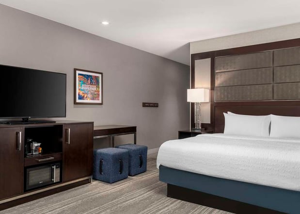 Images Hampton Inn & Suites Worcester