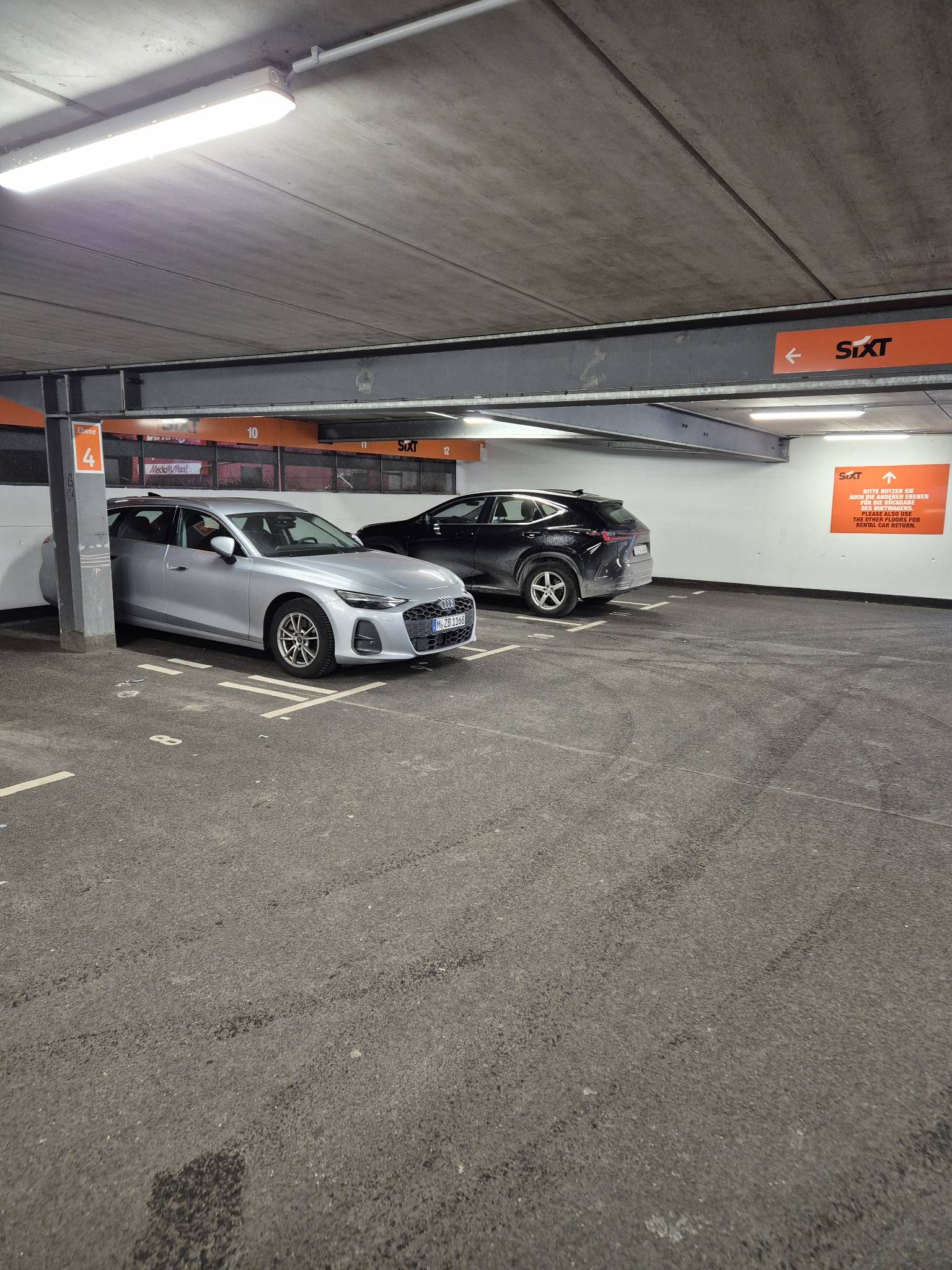 SIXT Autovermietung Hamburg Altona Bahnhof, Paul-Nevermann-Platz 15 in Hamburg