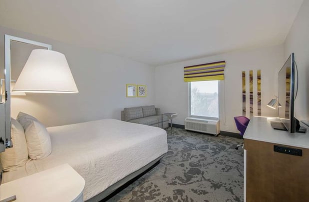 Images Hampton Inn & Suites Raleigh-Durham Airport-Brier Creek