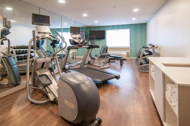 Images Holiday Inn Express & Suites Plano West - Frisco by IHG