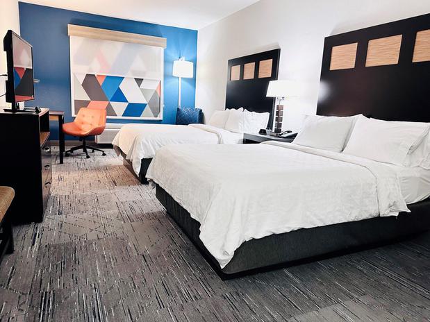 Images Holiday Inn Express & Suites Houston East - Baytown, an IHG Hotel