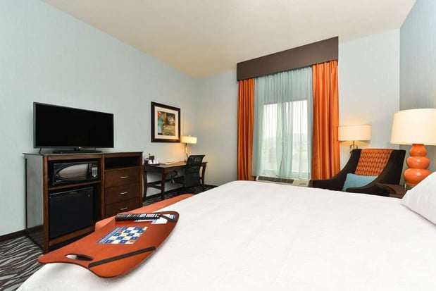 Images Hampton Inn Corning/Painted Post