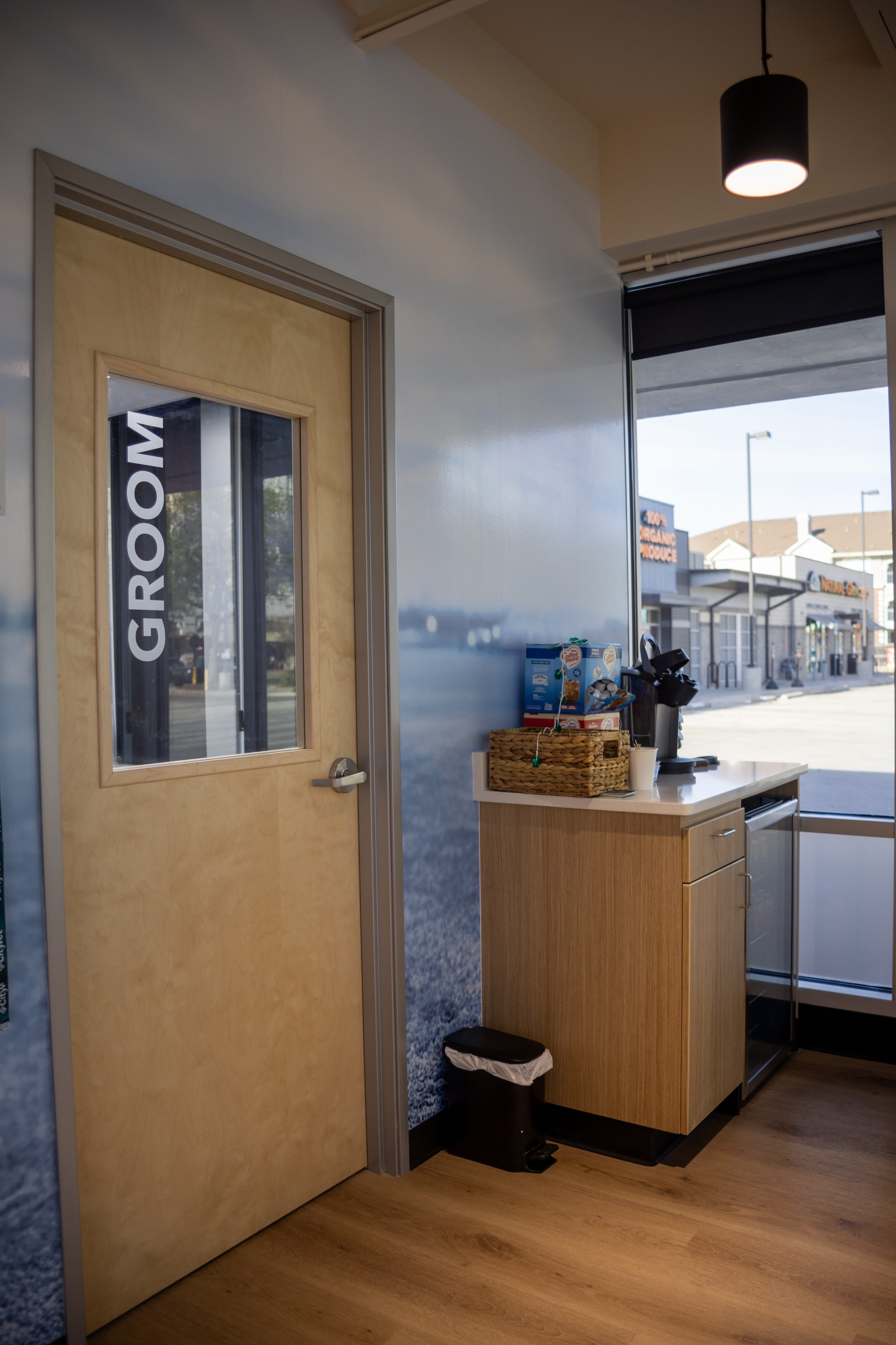 CityVet | West 7th inside clinic