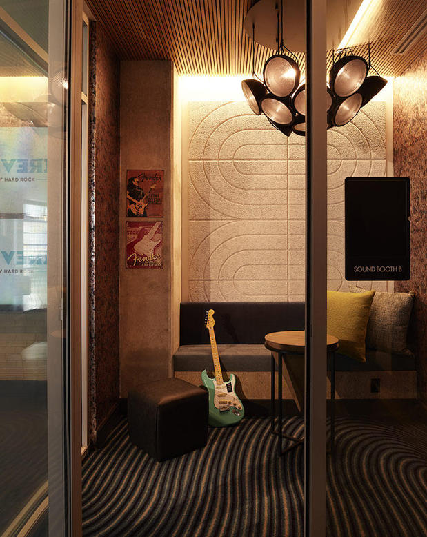 Images Reverb Downtown Atlanta