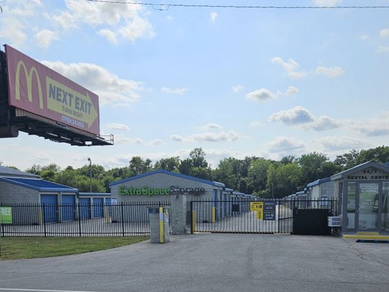 Alternate Beauty Image - Storage Express at 510 E Thompson Rd, Indianapolis, IN 46227 