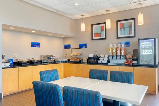 Images Best Western Hartford Hotel & Suites