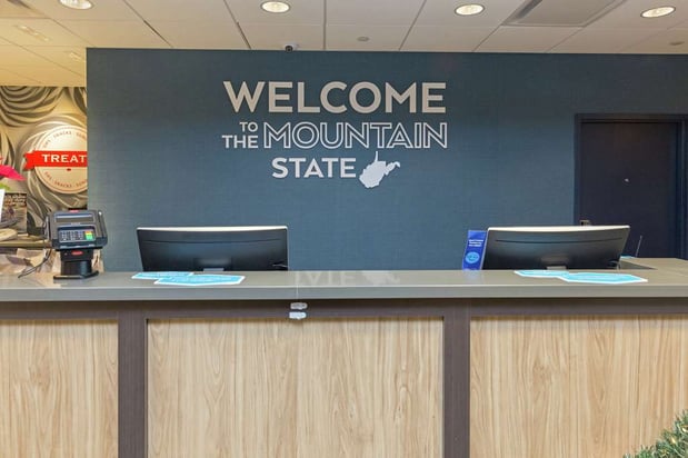 Images Hampton Inn & Suites Morgantown / University Town Centre