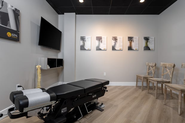 Images 100% Chiropractic - Gainesville FL