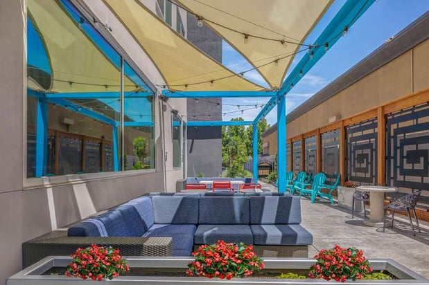 Images Tru by Hilton Lathrop