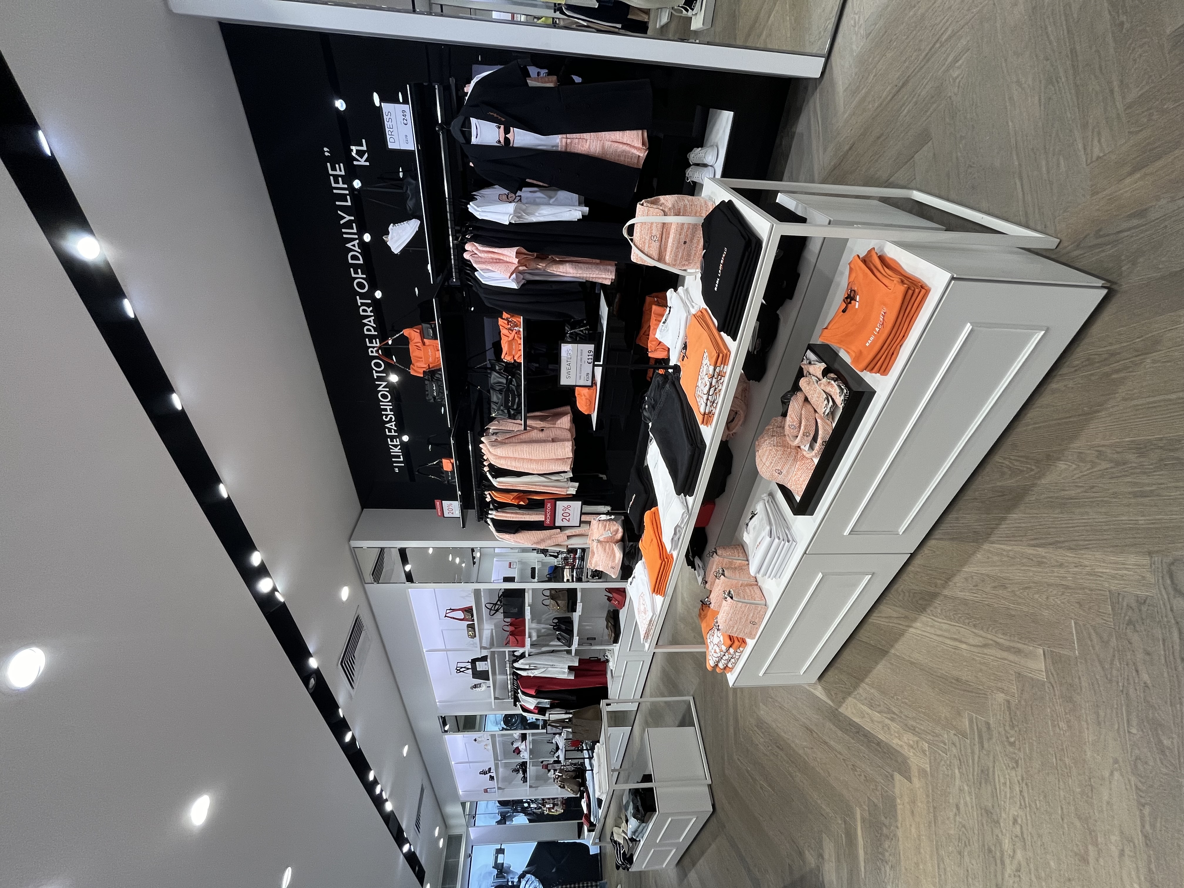 Images KARL LAGERFELD Outlet