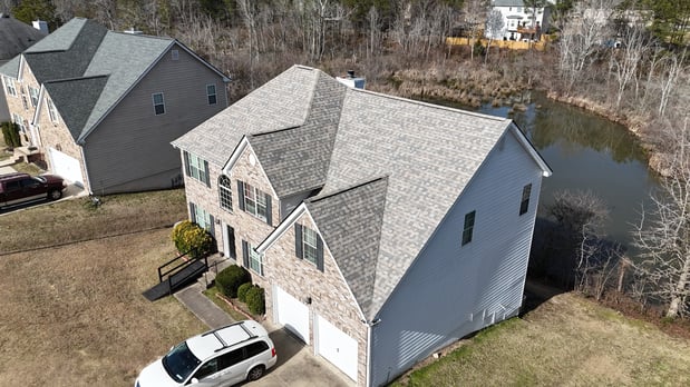 Images Valle's Roofing & Construction