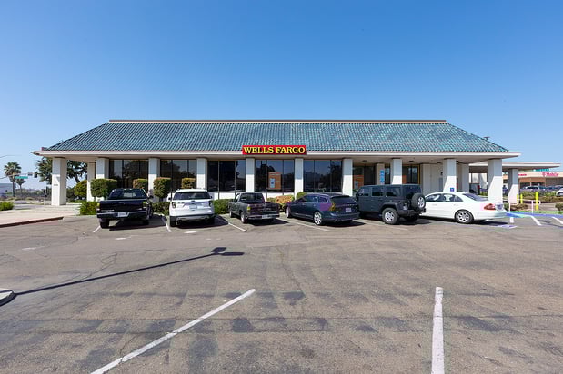 Images Wells Fargo Bank