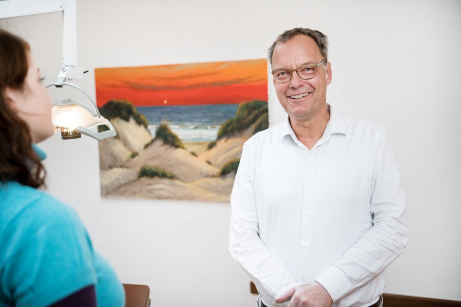 Dr. med. dent. Dietrich Kayser, Adlerstr. 2 in Lübeck