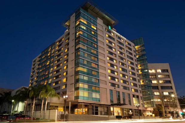 Images Embassy Suites by Hilton Los Angeles Glendale