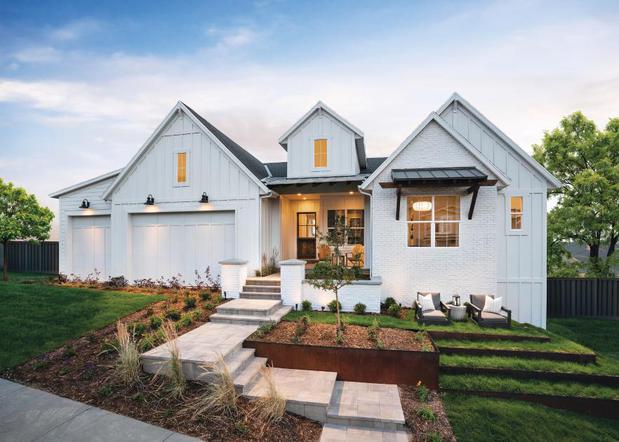 Images Toll Brothers at Lakeview Estates