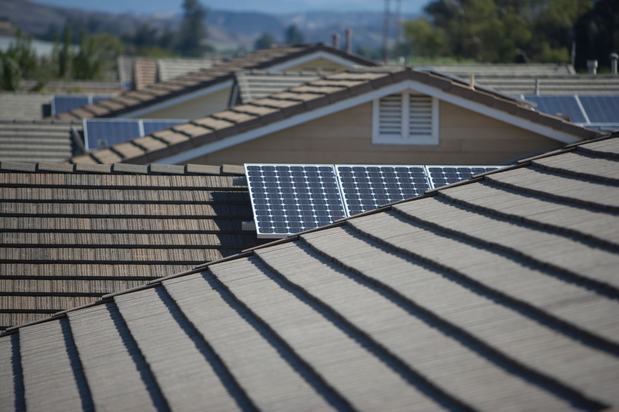 Aspen Roofing in Colorado Springs, 2725 Akers Dr, Home