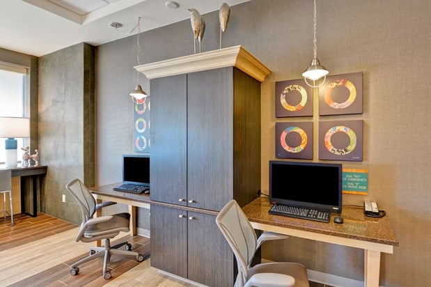 Images Home2 Suites by Hilton Green Bay