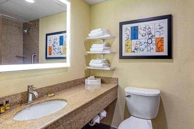 Images Best Western Plus North Shore Hotel