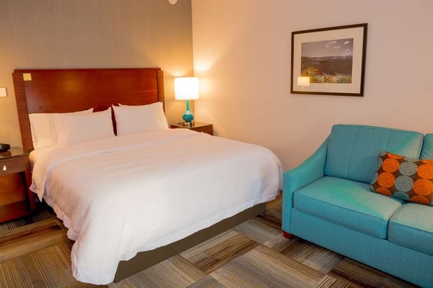 Images Hampton Inn & Suites Riverside/Corona East
