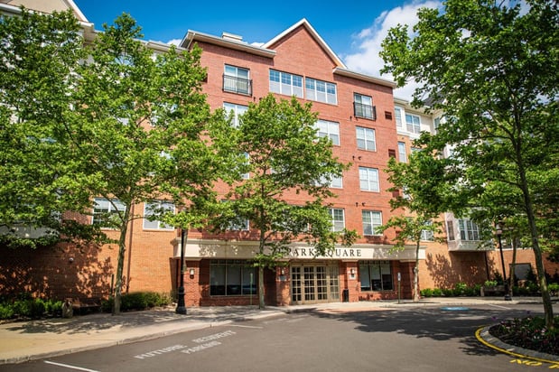 Images Park Square Apartments