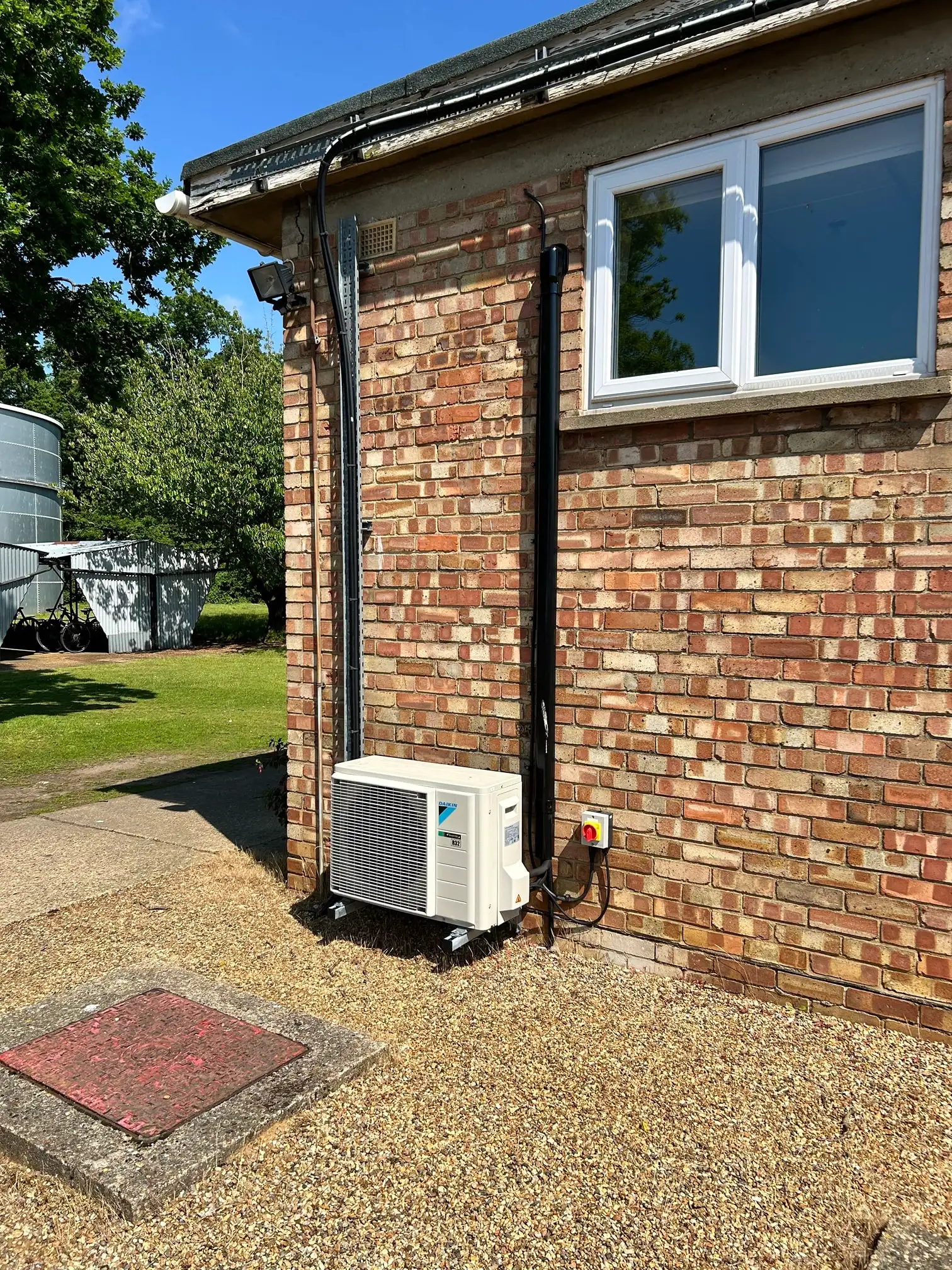 Images Breeze Air Conditioning & Refrigeration Ltd