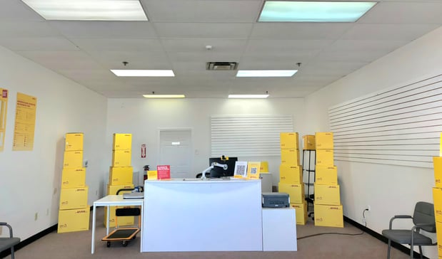 Images DHL Express Service Point