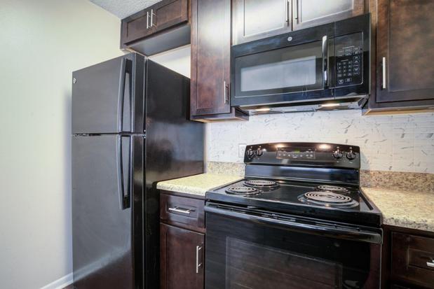 Images Tuscany Pointe at Tampa Apartment Homes