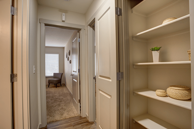 Images Commons at Redwood Creek Apartments