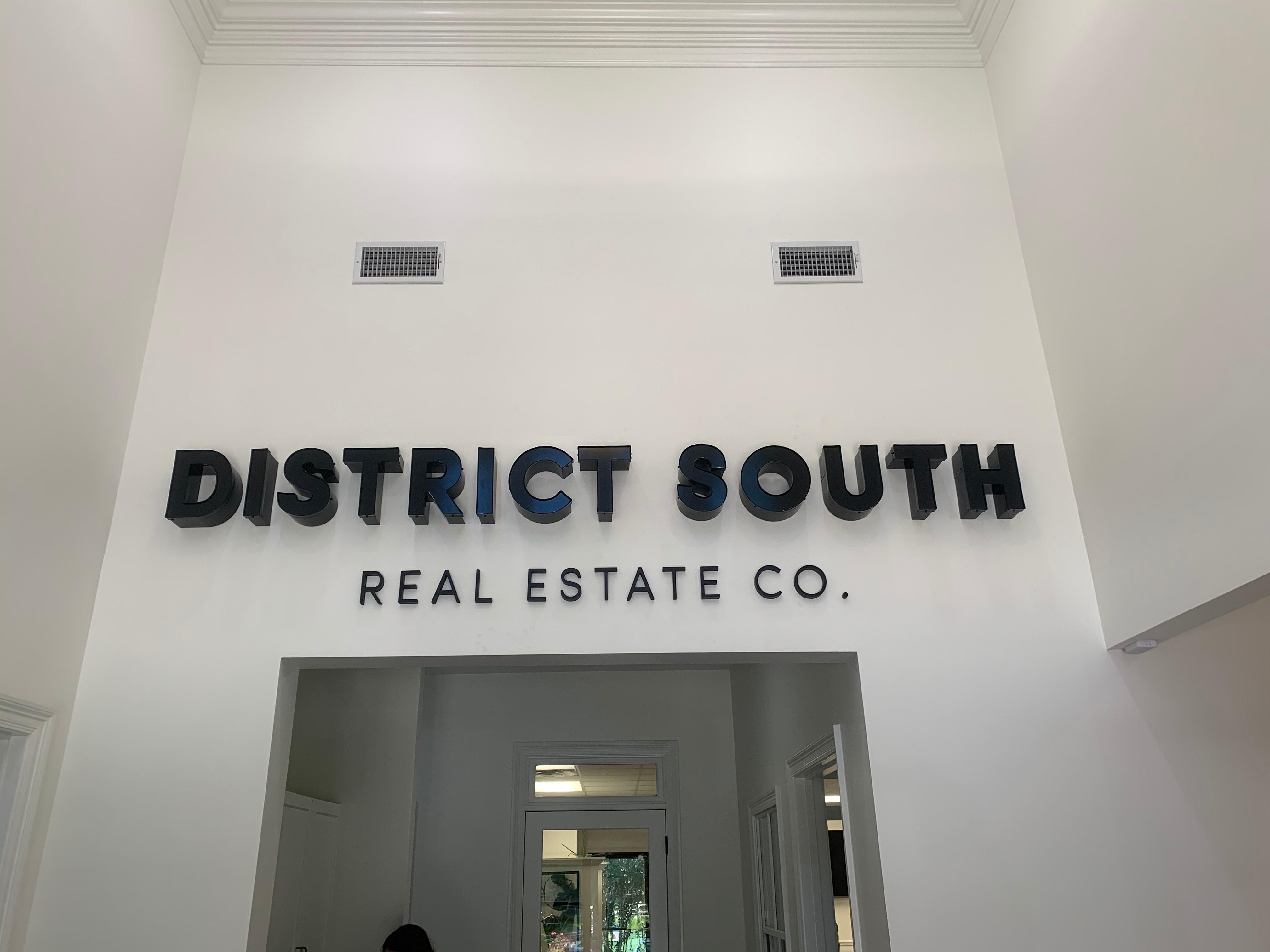 District South sign