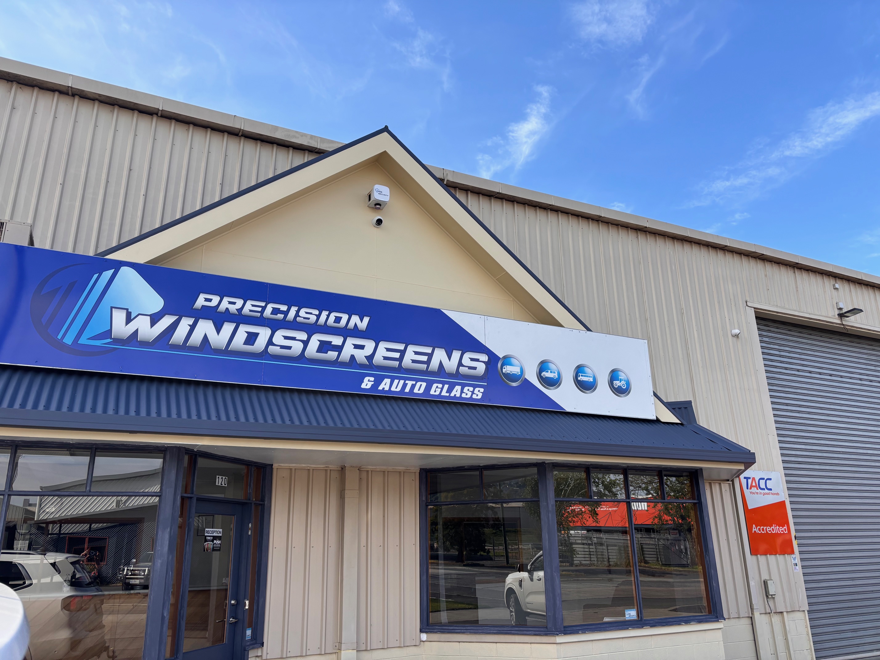 Images Precision Windscreens and Auto Glass