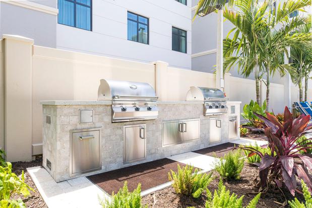 Images Staybridge Suites Naples - Marco Island by IHG