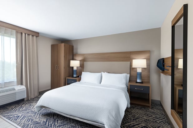 Images Candlewood Suites McPherson by IHG