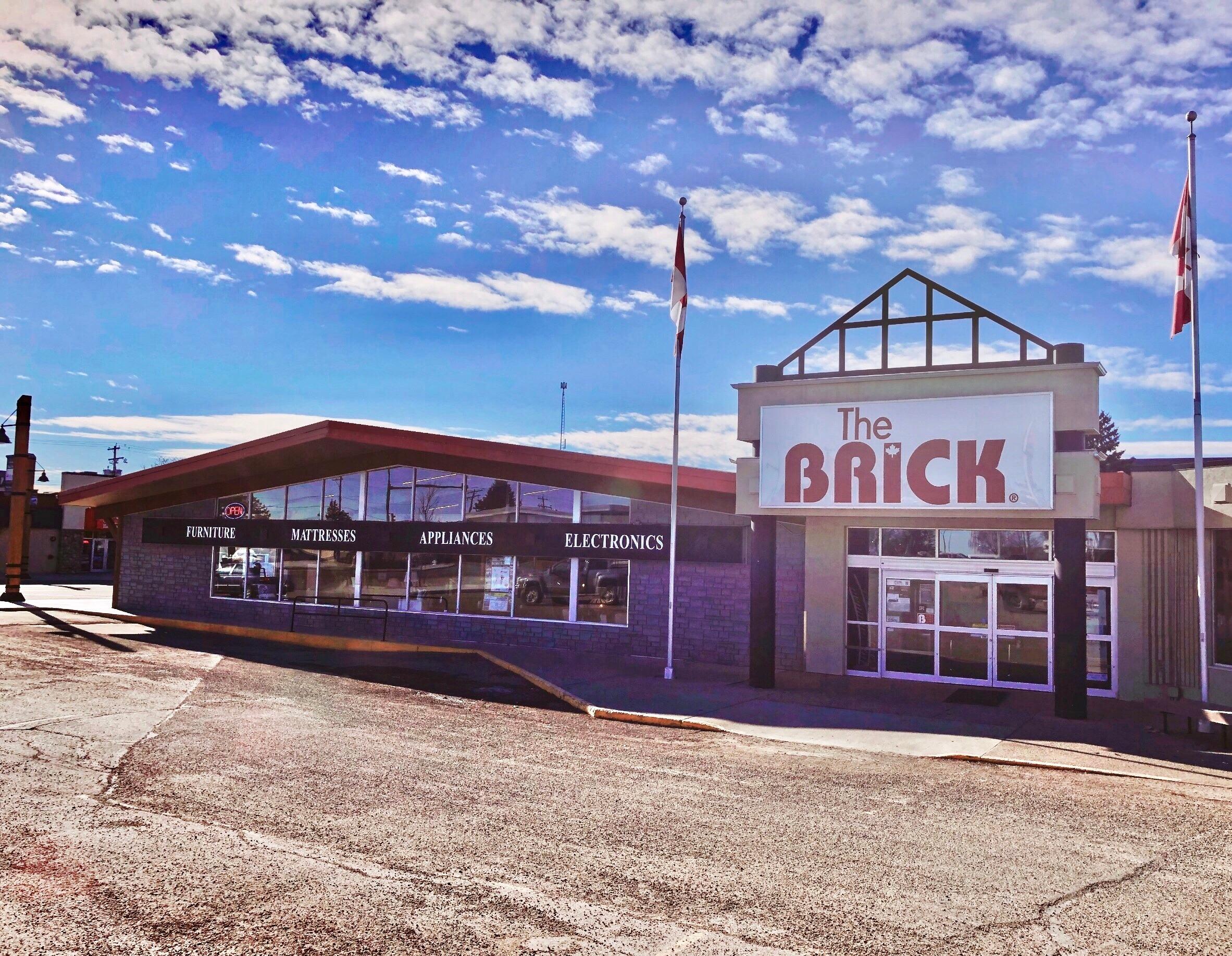 The Brick Rocky Mountain House (403)845-4558