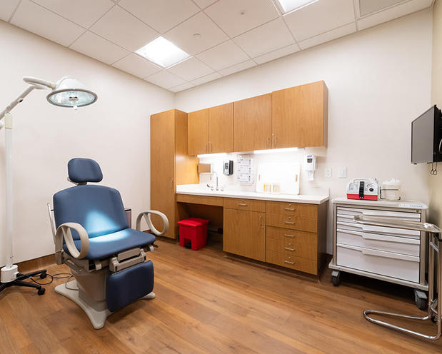 Images Mass General Brigham Urgent Care - Natick
