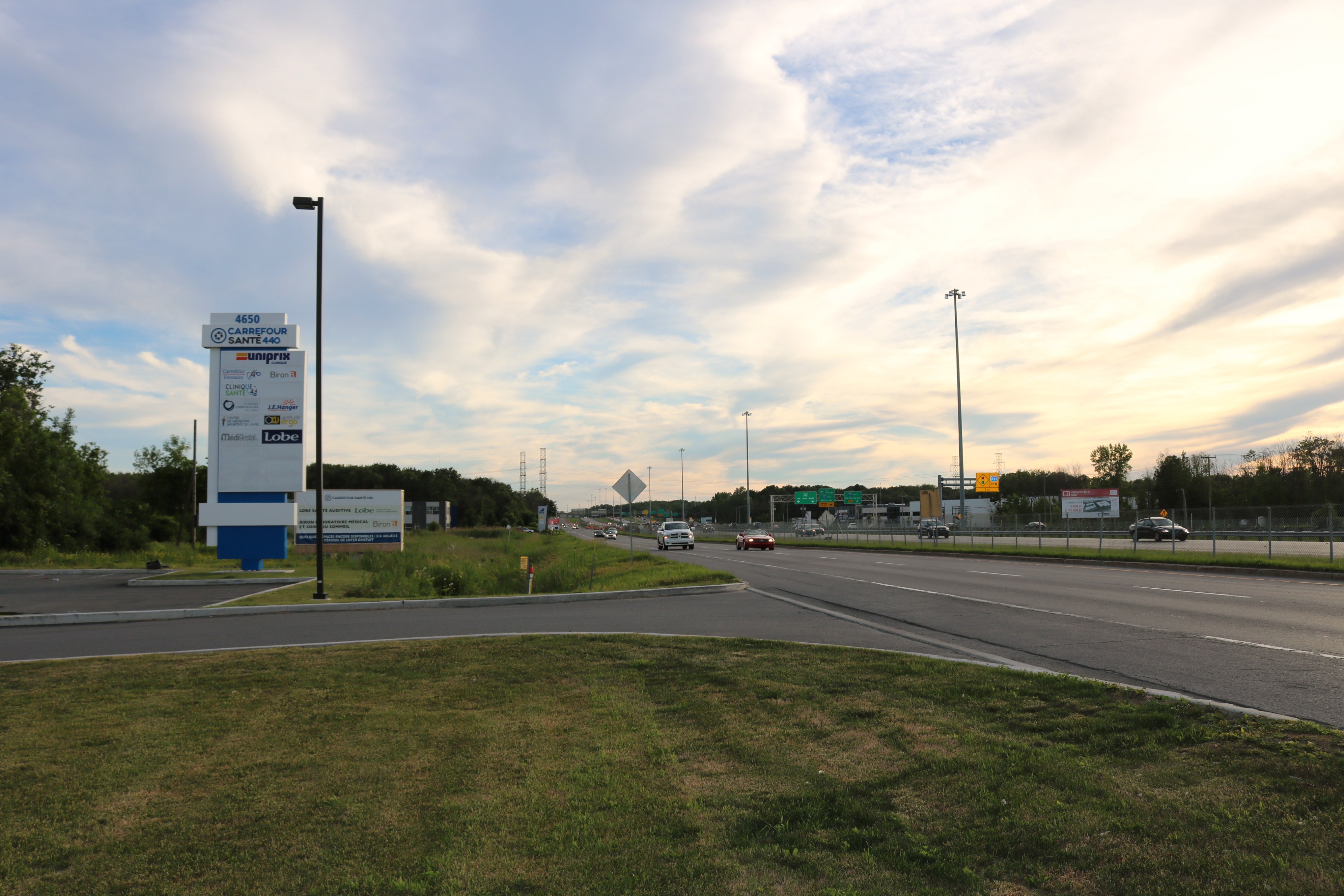 Images Carrefour Dentaire 440 - Invisalign, Dentiste Laval