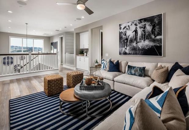 Images Skylar by Toll Brothers