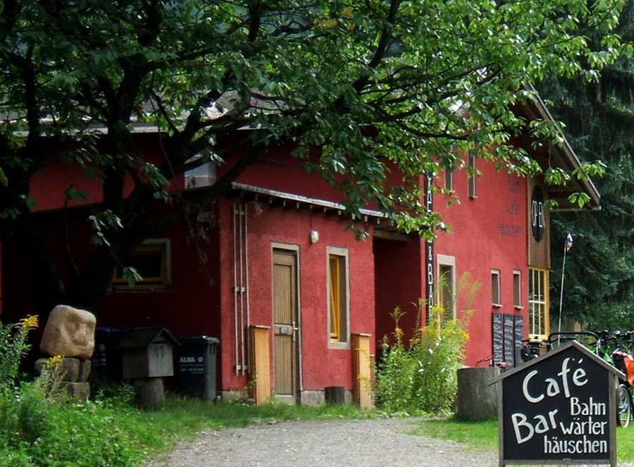 Cafe & Bar Bahnwärterhäuschen, Pienner Straße 11 in Tharandt