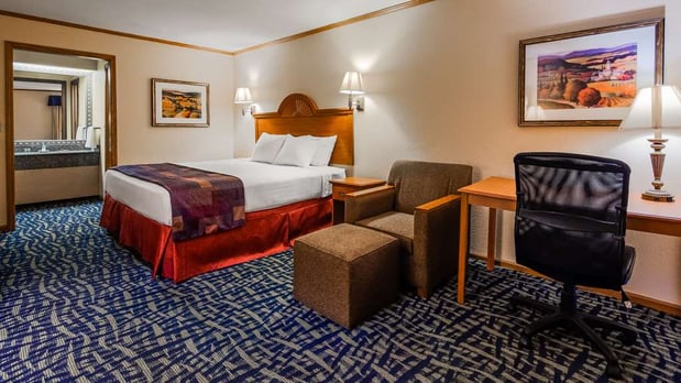 Images SureStay by Best Western Kansas City Country Inn North