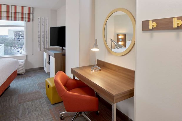 Images Hampton Inn & Suites Atlanta Midtown