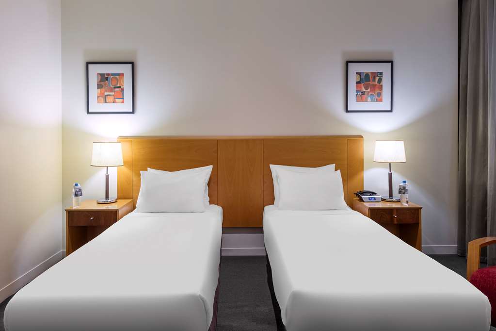 Images Radisson Hotel on Flagstaff Gardens Melbourne