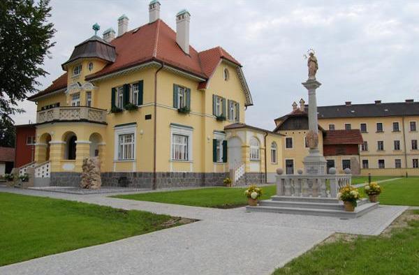 Malermeister Hofbauer, Höcking 13 in Rainbach im Innkreis