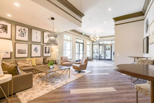 Images Tremont at 22