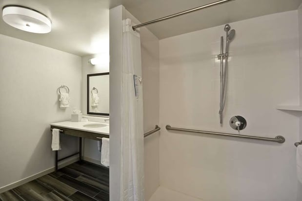 Images Hampton Inn and Suites Los Angeles Burbank Airport