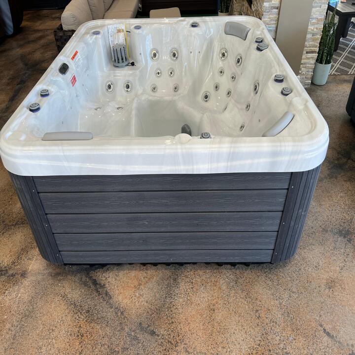 Images Wellis Hot Tubs of Colorado