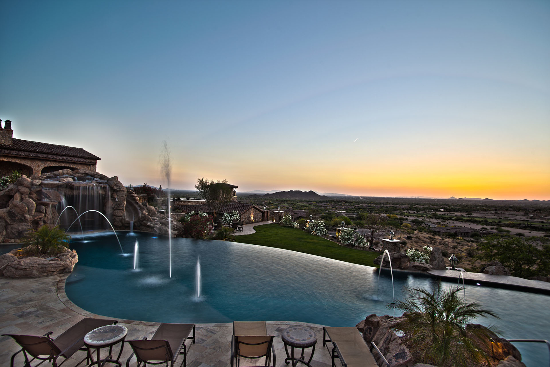 Images No Limit Pools & Spas