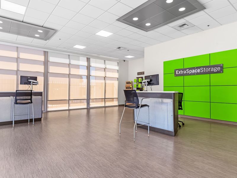 Images Extra Space Storage