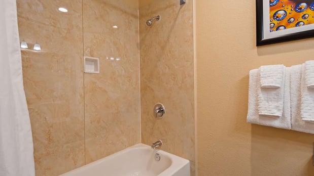 Images Best Western Plus Heritage Inn